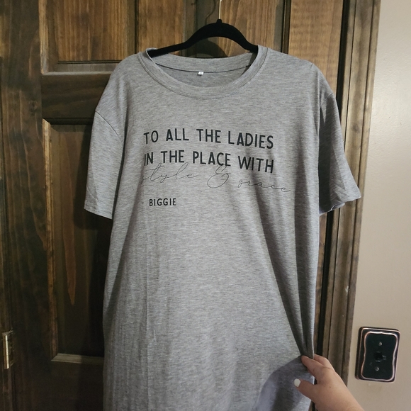 Graphic tee - Picture 2 of 2